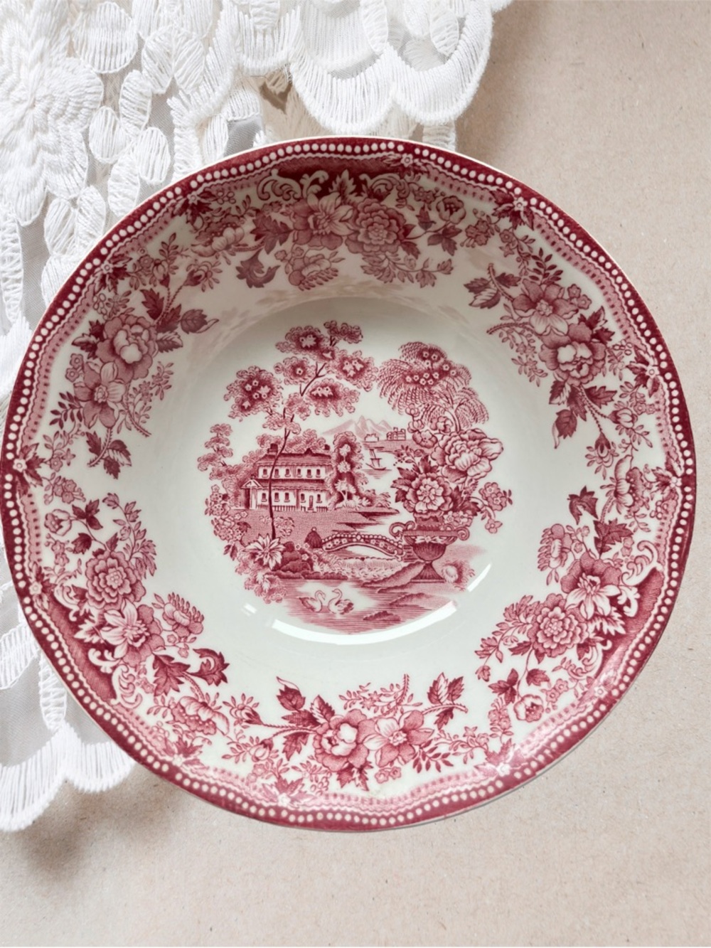 Royal Staffordshire Tonquin Red Pink Large Coupe Cereal Bowl - Picture 2 of 10